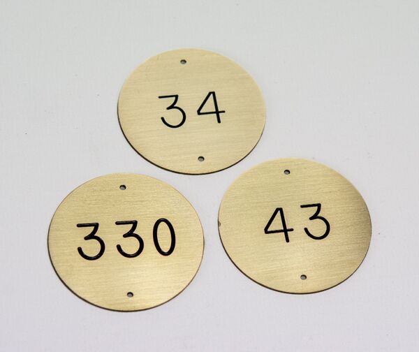 Brass table number 50mm (1)
