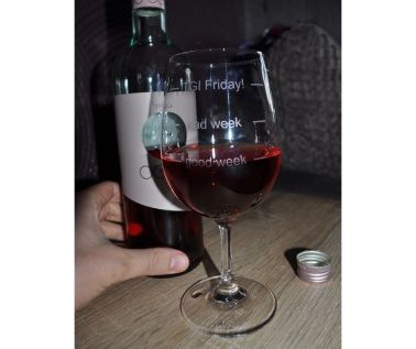 Engraved Novelty Wine Glass 'TGI Friday'