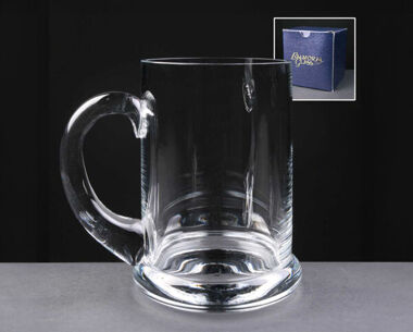 Product Image for Engraved Glass Heeled Tankard