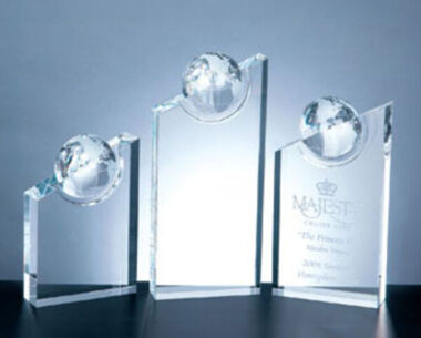 Product Image for Crystal Globe Award with Diagonal Cut