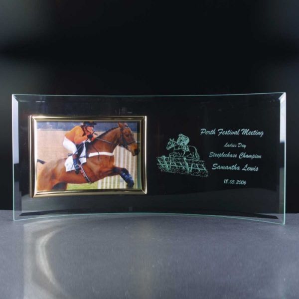 Curved Photo Frame 6" x 4"