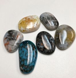 medium river rocks2