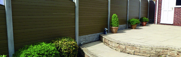 Composite Fencing - A long lasting solution that's easy to install & low maintenance