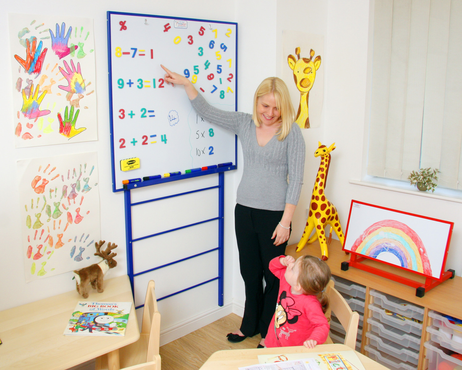 An image of TX Large Wall Mounted Whiteboard