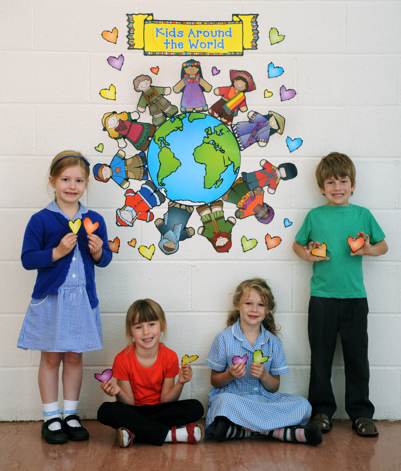 An image of Kids Around the World Bulletin Board Pack