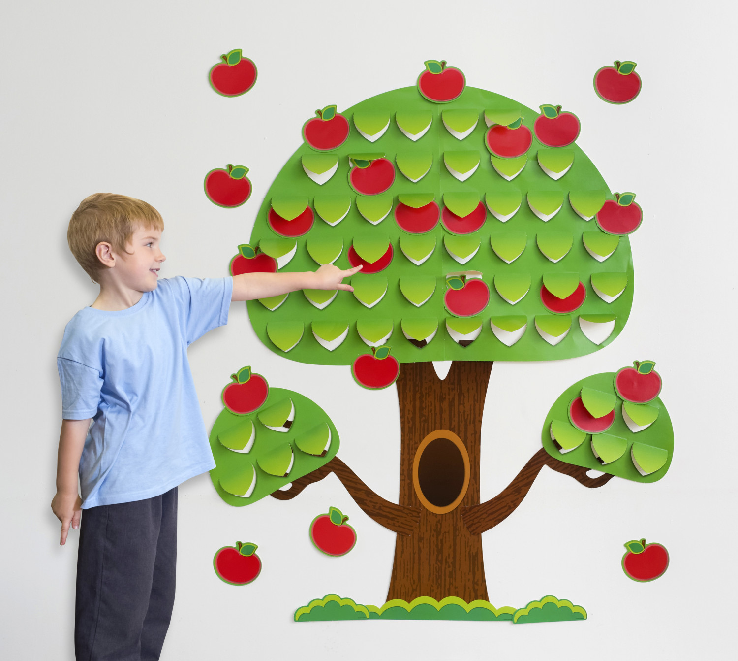 An image of Tree Bulletin Board Pack