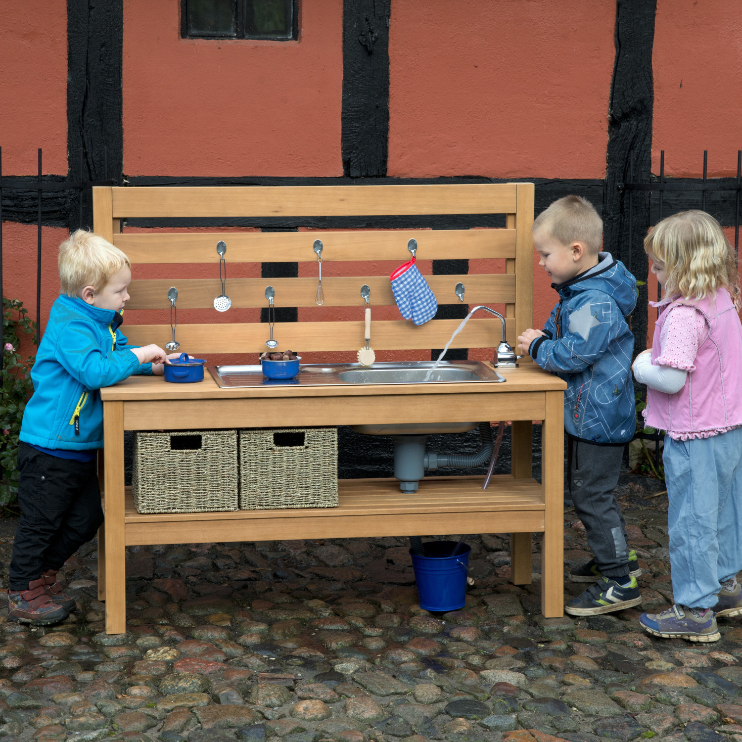 An image of Ares Outdoor Kitchen with Water Pump