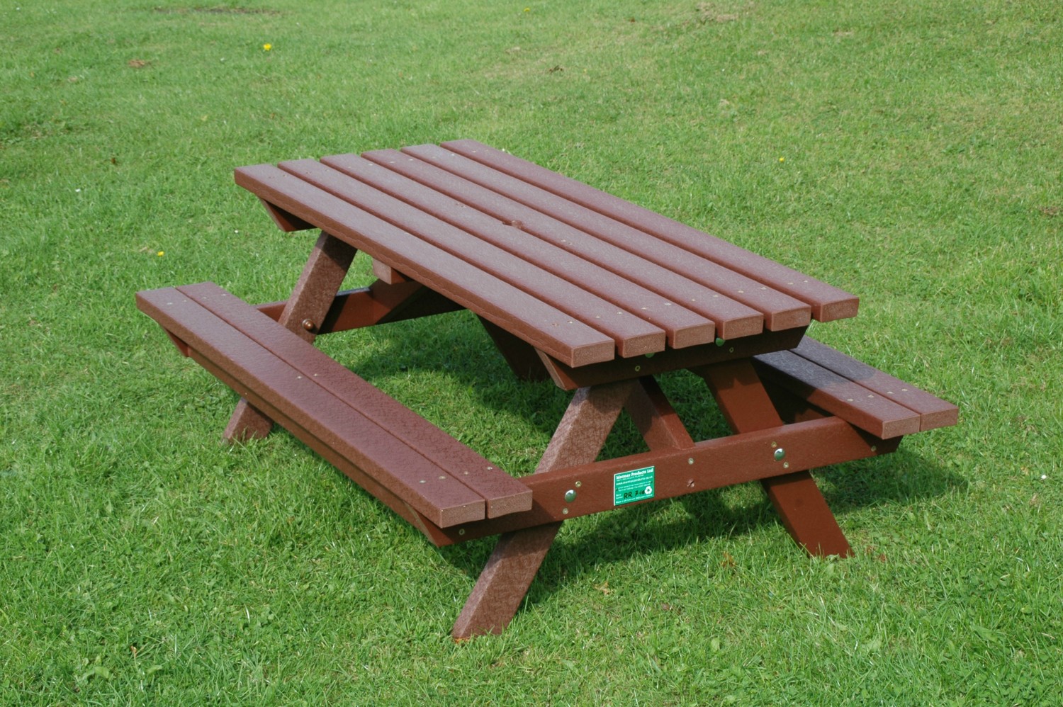 An image of Posit Recycled Plastic Easy Clean Junior Picnic Bench - Outdoor Fu...