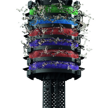Filto Clear 90000&60000 up close cleaning process image