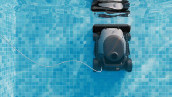 ACE600 Cordless Robot Pool Vac