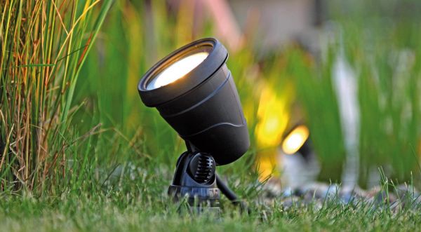 Lunaqua Classic LED Spotlight | OASE Pond Lights - Water Garden