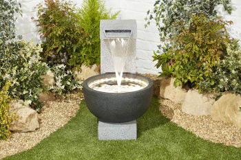 Solitary Pour Water Feature